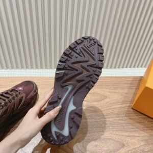 Louis Vuitton Runner Tatic Bordeaux