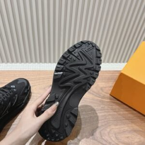 Louis Vuitton Runner Tatic Black