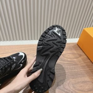 Louis Vuitton Runner Tatic Black White