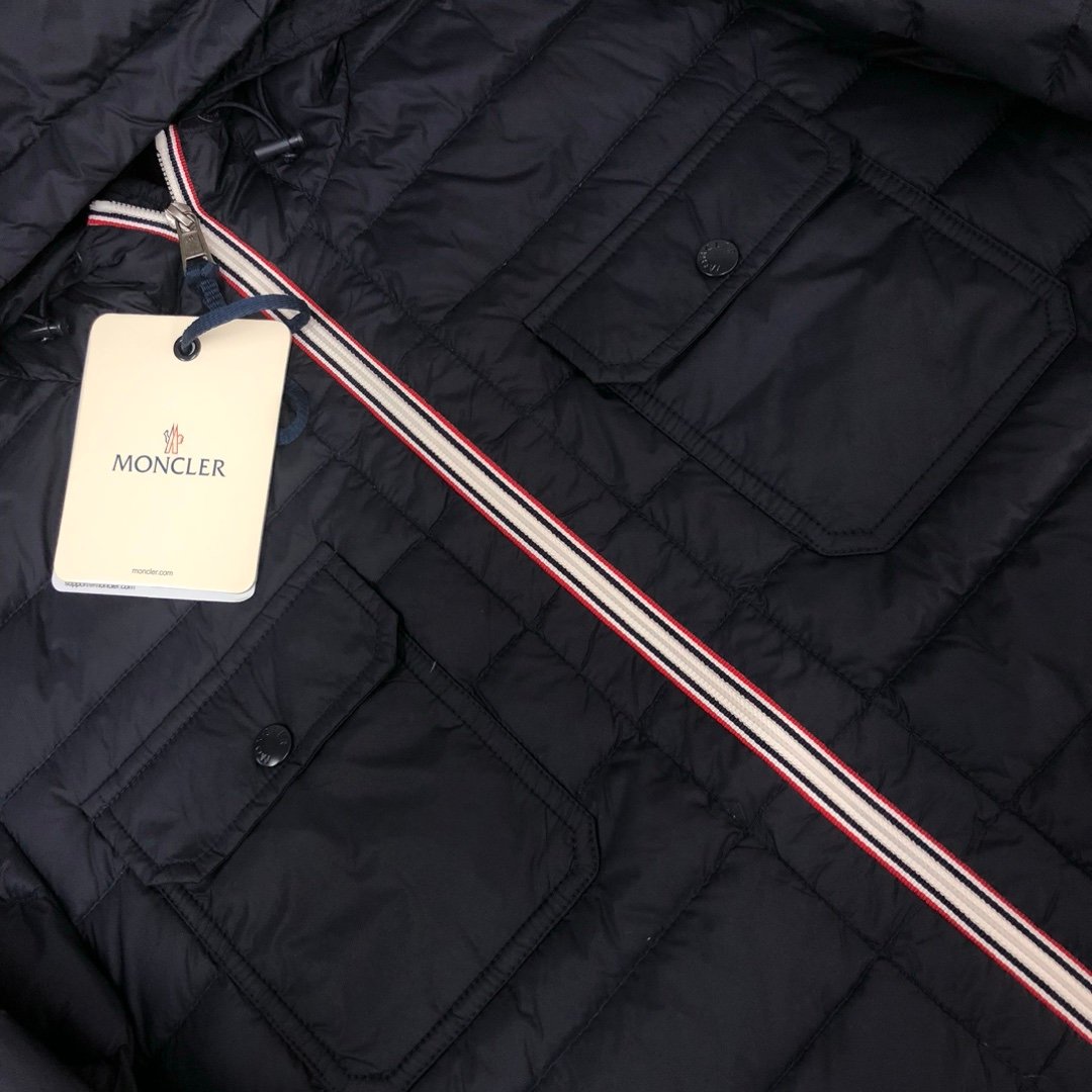 Moncler Douret Short Down Jacket Navy