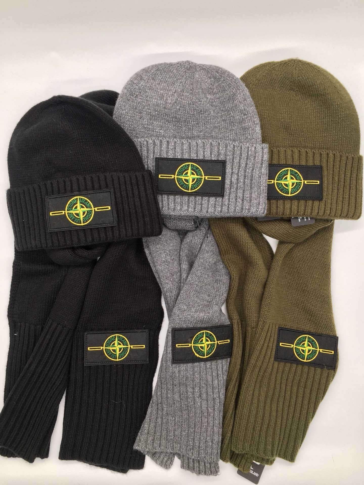 Stone Island Logo Patch Sjaal &amp; Muts Set