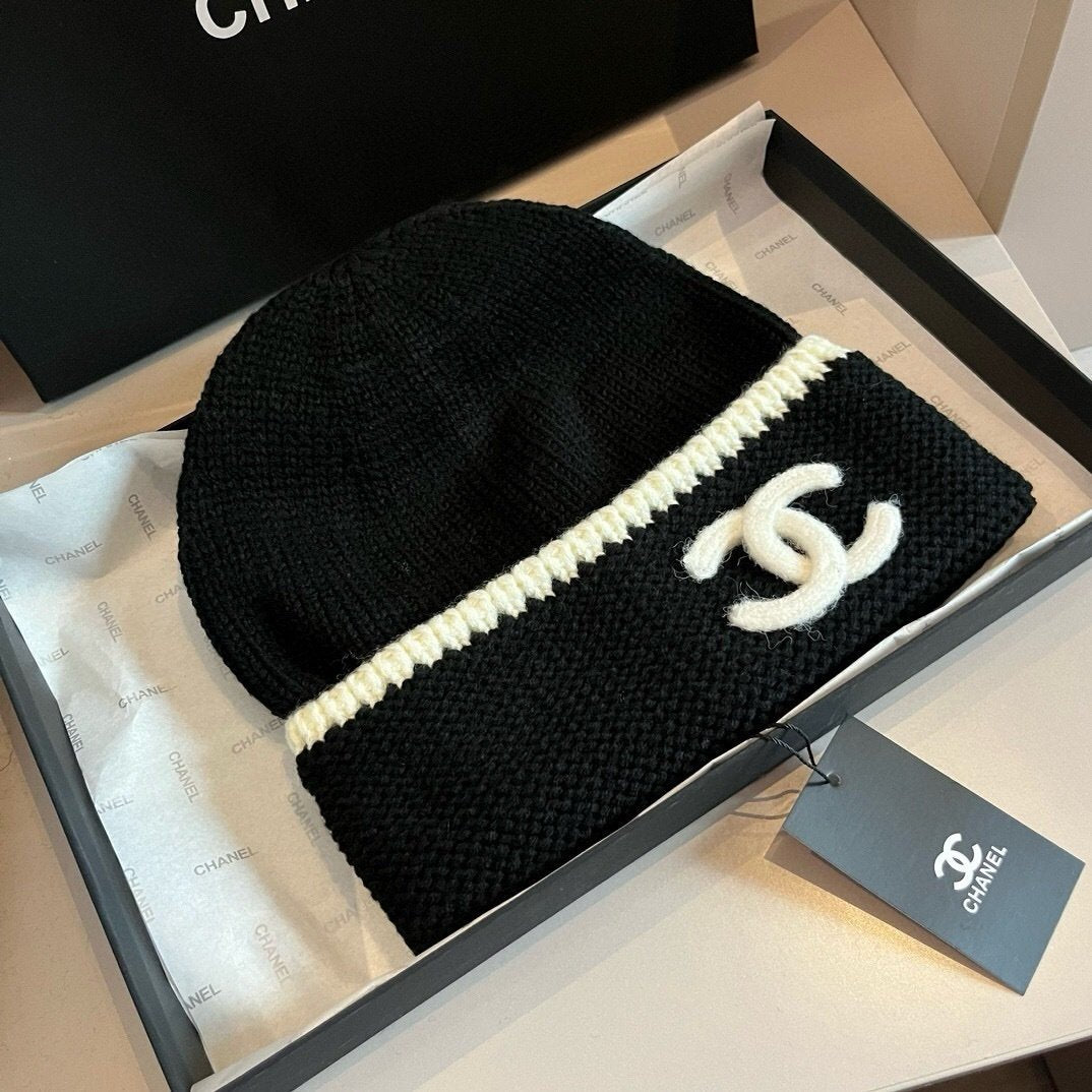 Chanel CASHMERE CC Logo Beanie