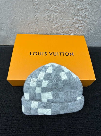 Louis Vuitton Crush Damouflage Pearls Beanie
