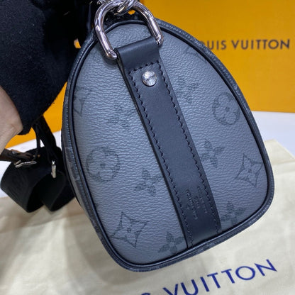 Louis Vuitton Keepall Bandouliere 25 Monogram Eclipse Bag