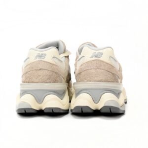 New Balance 9060 Driftwood Beige