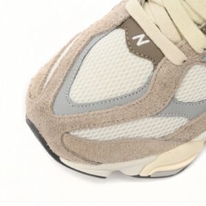 New Balance 9060 Driftwood Beige