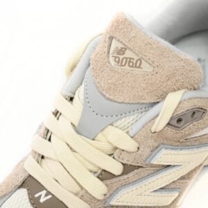 New Balance 9060 Driftwood Beige