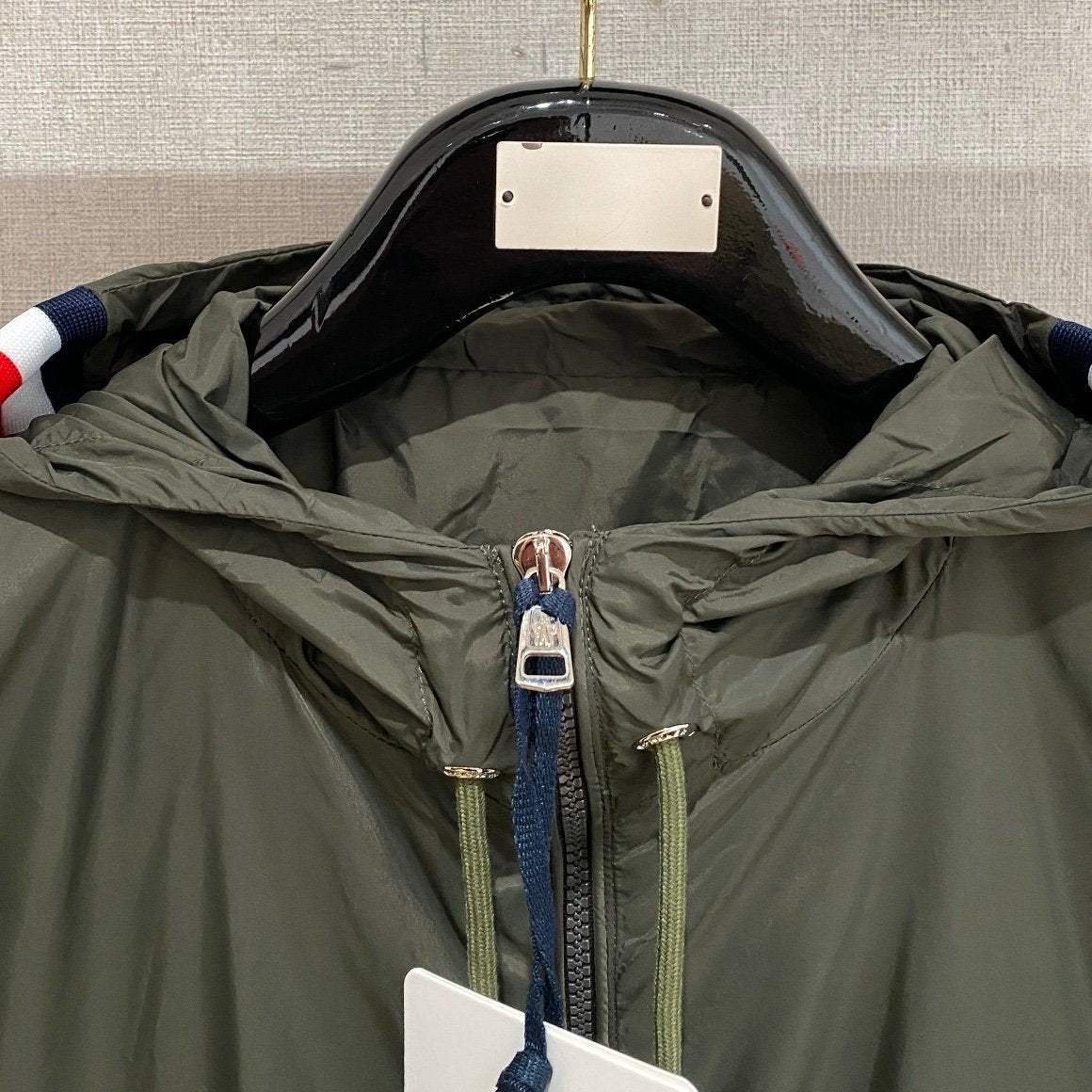 Moncler Grimpeurs Windbreaker Jacket In Green