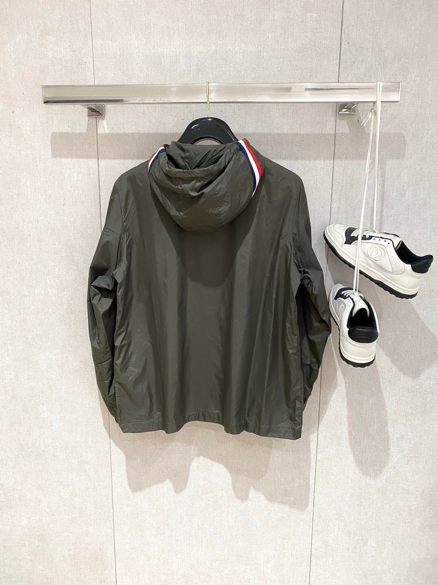 Moncler Grimpeurs Windbreaker Jacket In Green