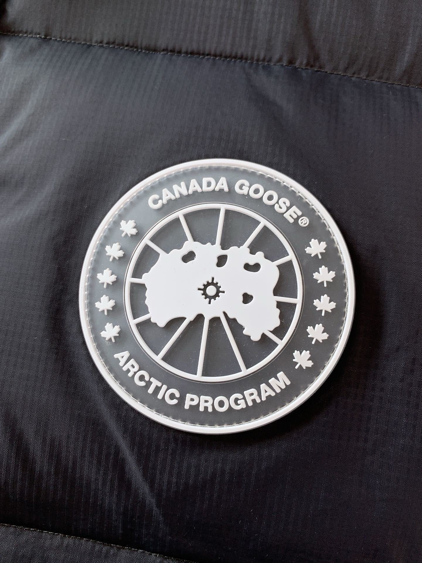 Canada Goose Black Down Northern Light Freestyle Bodywarmer