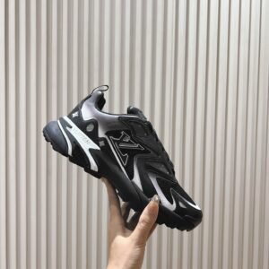 Louis Vuitton Runner Tatic Black White