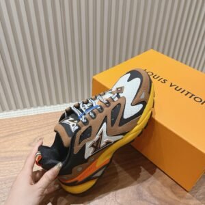 Louis Vuitton Runner Tatic Moka