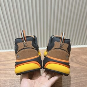 Louis Vuitton Runner Tatic Moka