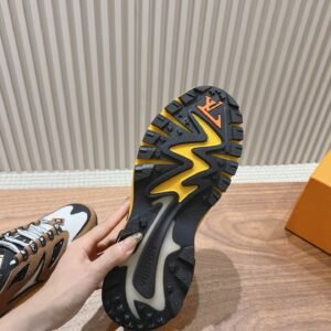 Louis Vuitton Runner Tatic Moka